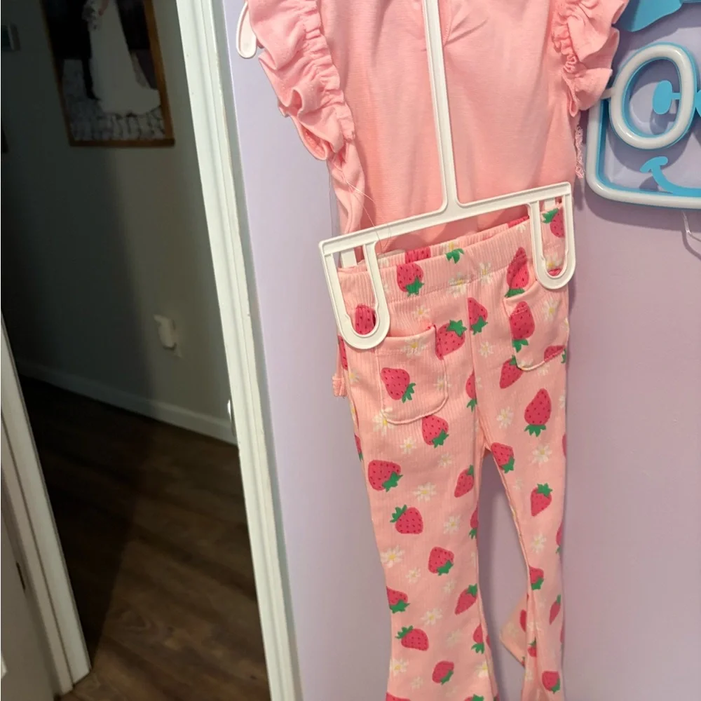 btween baby Pink Ruffle-Sleeve Baby Strawberries Outfit - Picture 2 of 7